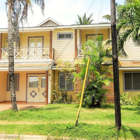 Villa Flukers Condo Suites Sosúa Buitenkant foto